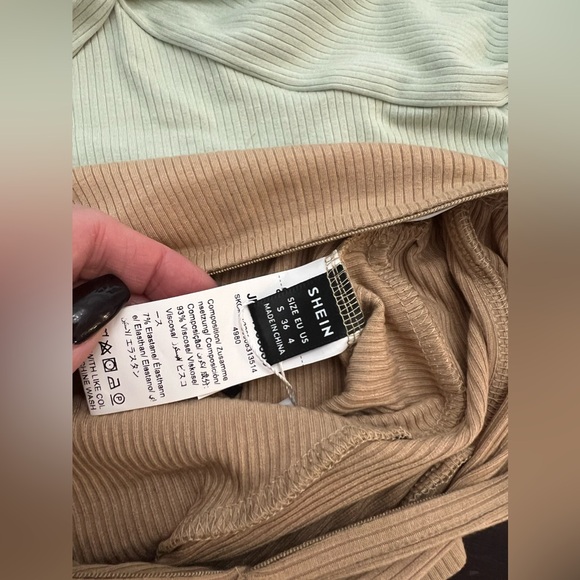 SHEIN Top Set of 2 - Picture 3 of 4